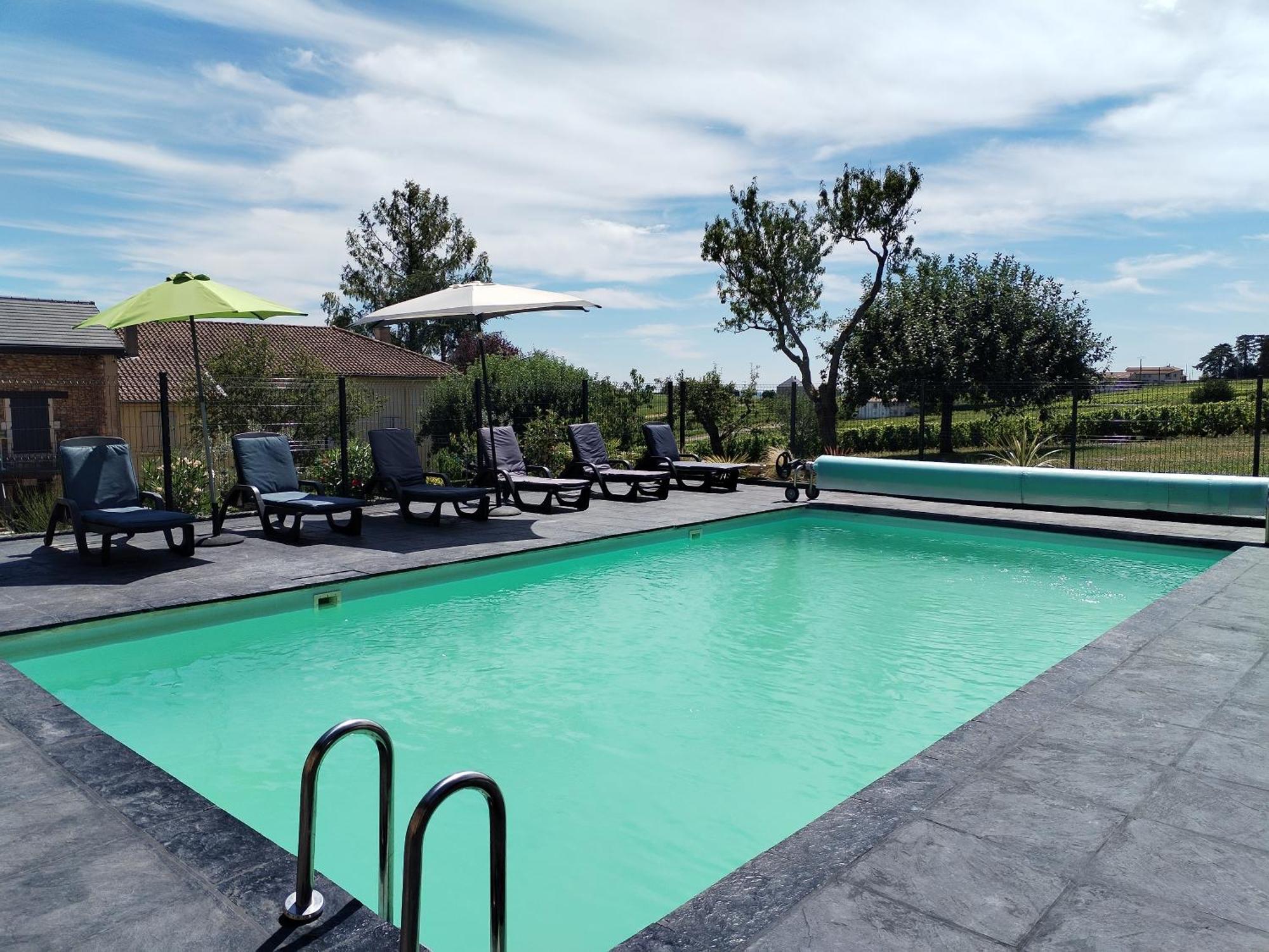 Le Petit Chateau De Sathonat - Horizon Paradis Saint-Amour-Bellevue Εξωτερικό φωτογραφία